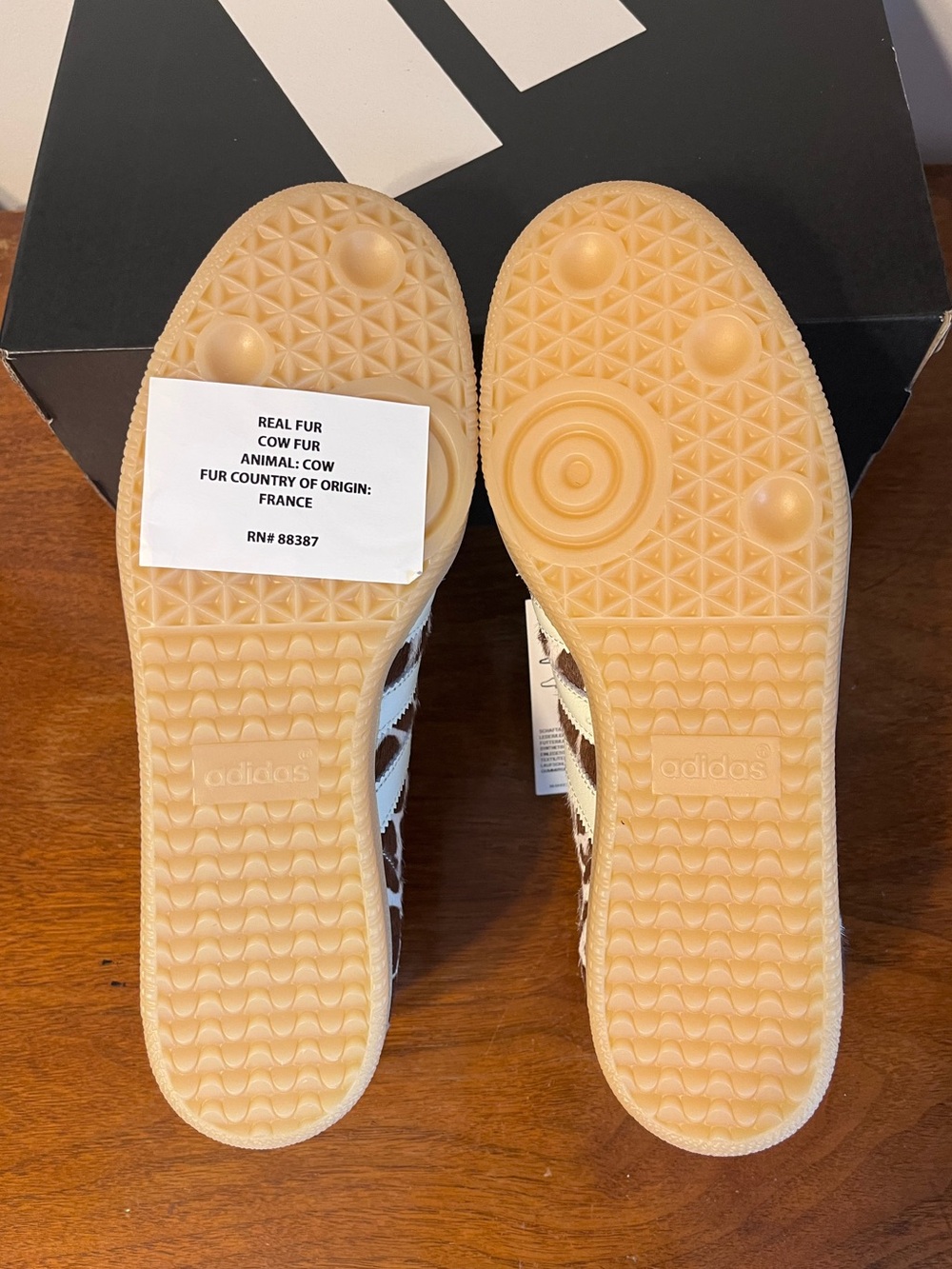 ADIDAS Women's Giraffe Print Samba Shoes - Picture 9 of 9